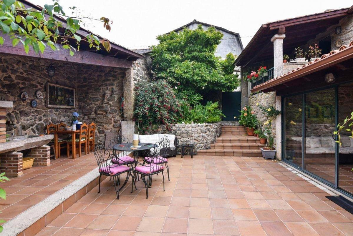 O Fogar Do Xabrina Villa Mondariz Exteriör bild